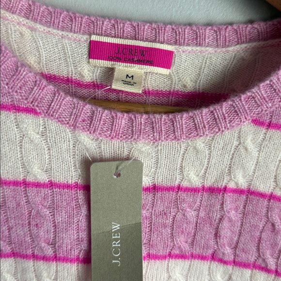 NEW J Crew Cable-knit cashmere crewneck sweater with shoulder buttons Medium - Picture 5 of 10